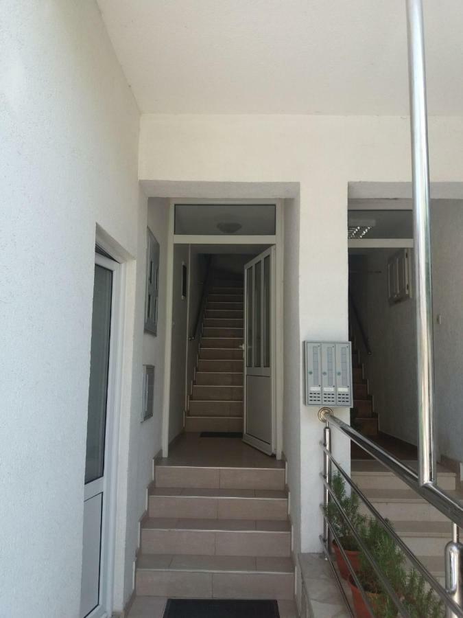 Mona&Mike Apartments Tivat Exterior foto
